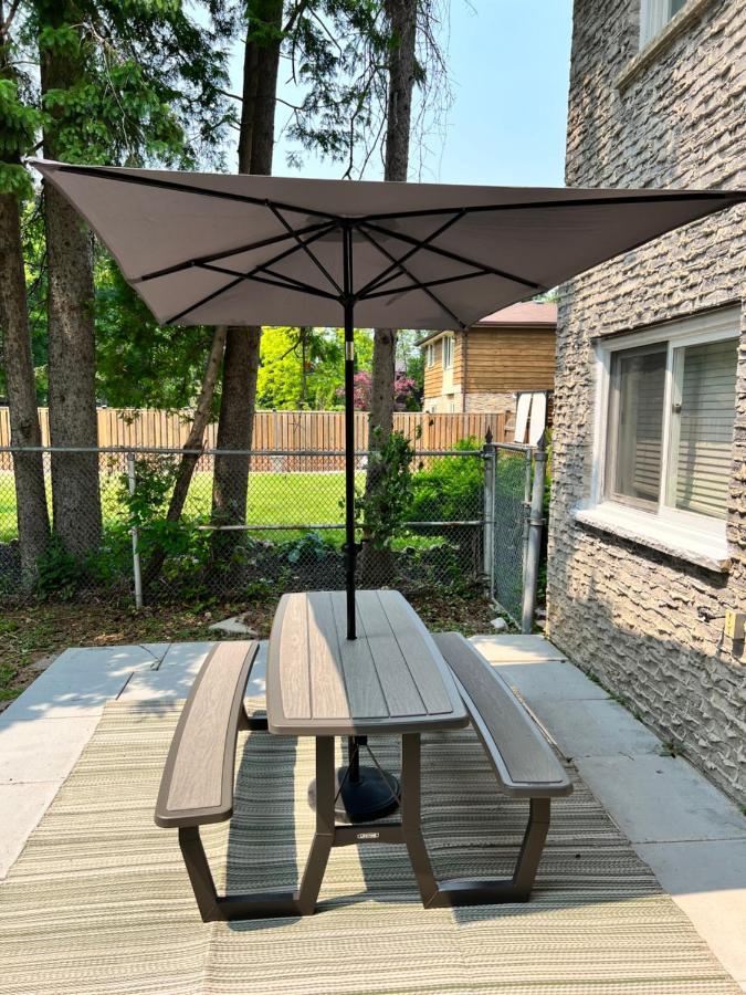 Furnished Family Home Near Toronto - Great Location Game Room - Backyard - Parking & Self Checkin Пікерінг Екстер'єр фото